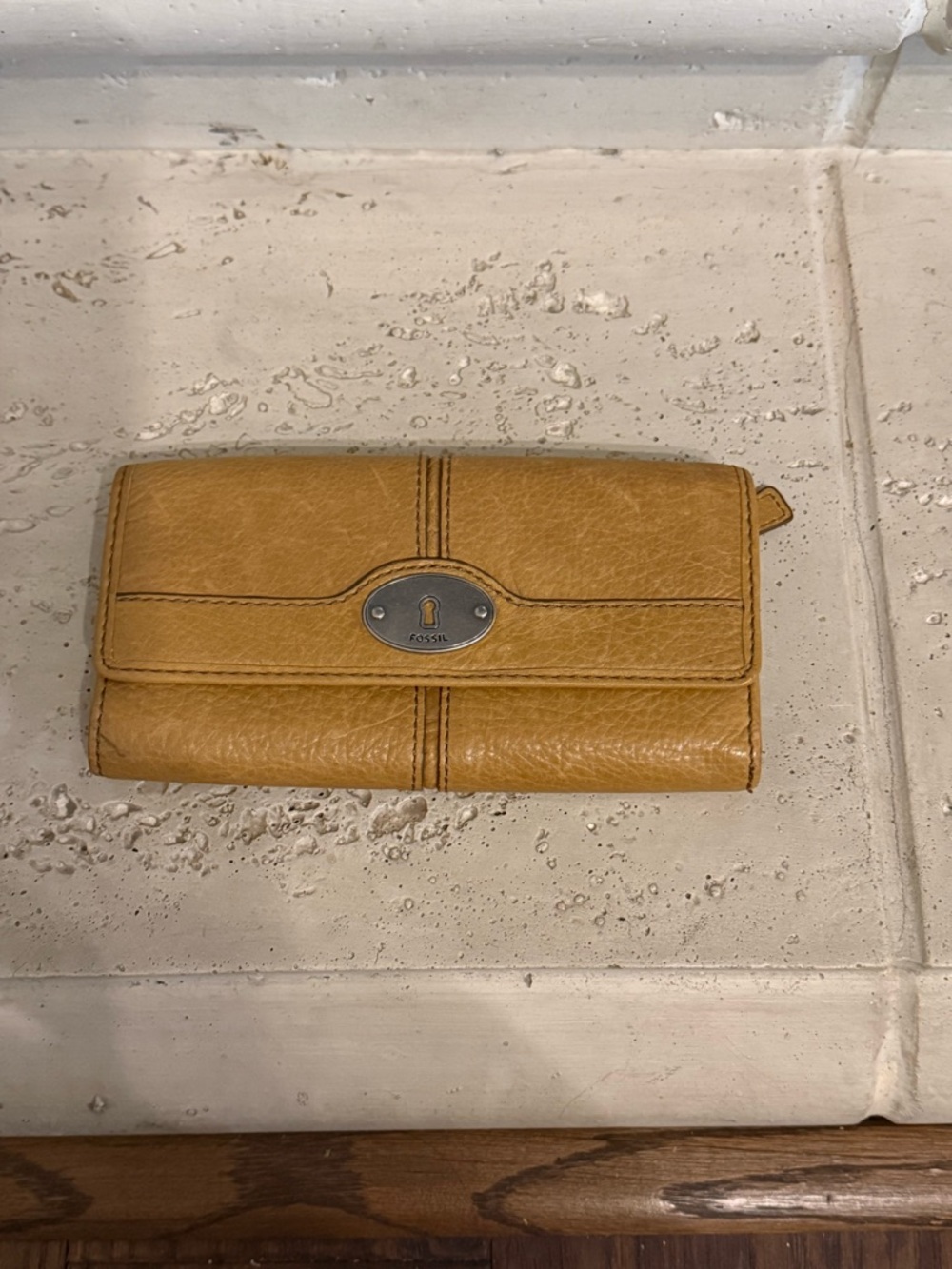 fossil women wallet
